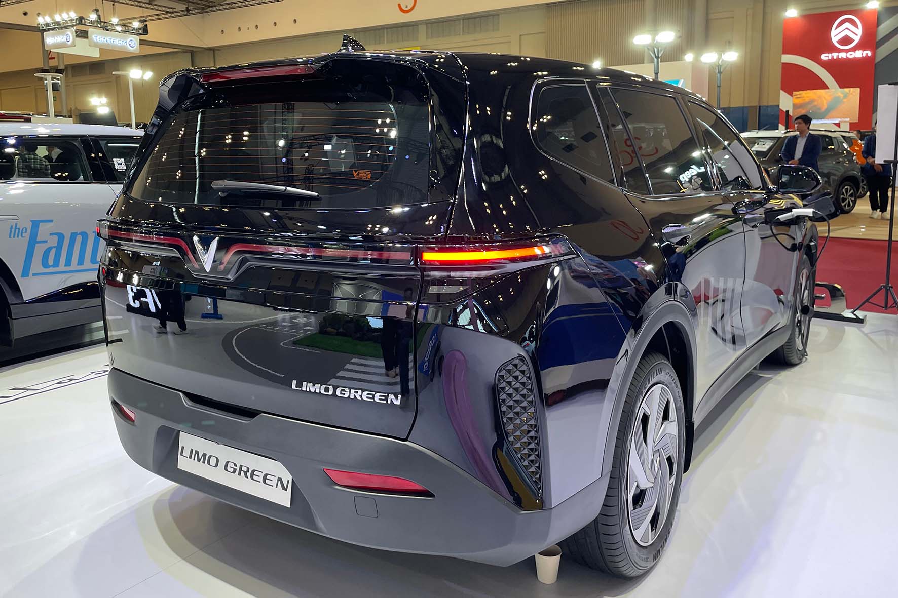 EV 7 Seater Termurah dari VinFast, Cuma 300 Jutaan Sekelas Zenix & BYD M6